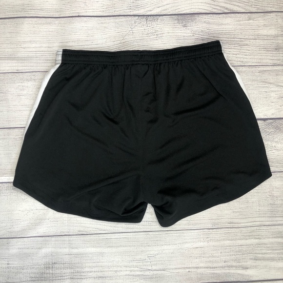 Nike Dri-Fit shorts - Picture 3 of 8